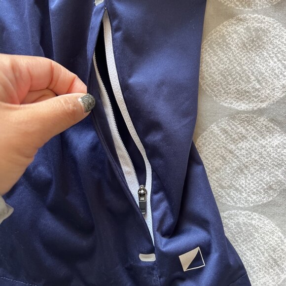 Bette & Court Women's 2021 U.S. Open Golf Torrey Pines Navy Tempest Vest S - Picture 6 of 16